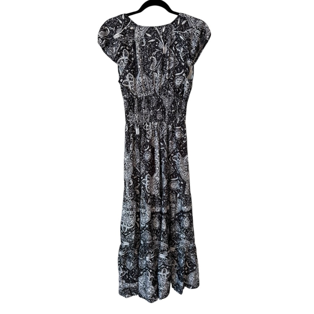 Black & White Stretch Maxi Dress - Picture 5 of 5